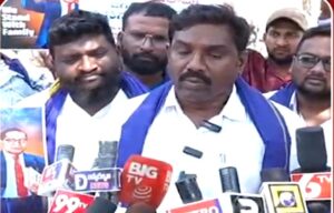 అయ్య‌న్న‌పాత్రుడికి ద‌ళిత సంఘాల మ‌ద్ద‌తు